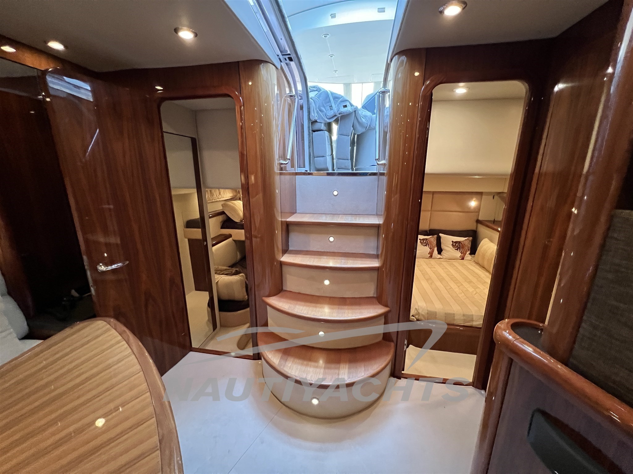 slider 8 Sunseeker Portofino 53